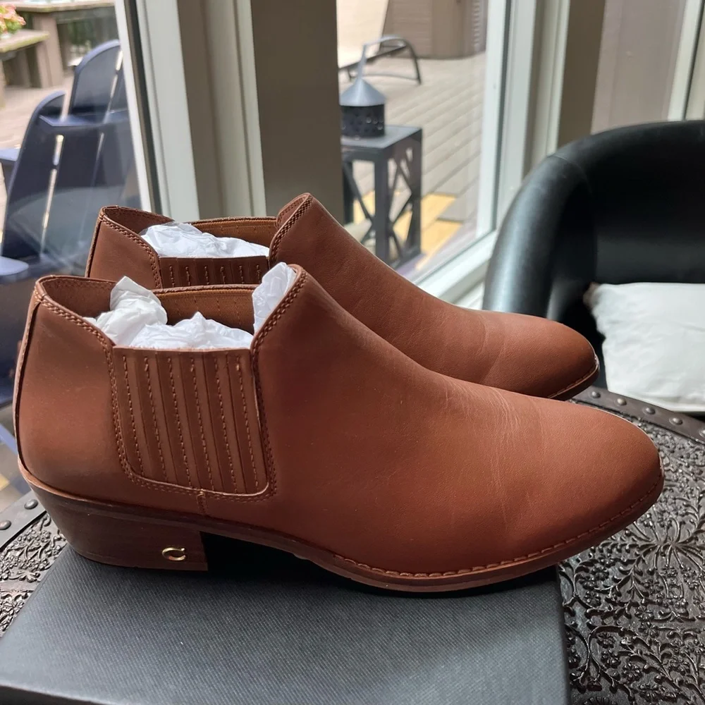 COACH COH ANKLE BOOTIES IN SADDLE BROWN 9.5 - Picture 8 of 12